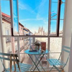 Atuaire Home Preciosa vivienda Vistas a la Catedral Parking Incluido