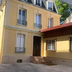 Votre Maison Lointaine