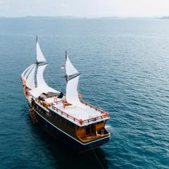 Komodo Cruise 3D2N with Emocean Tour - Monday & Friday Departures