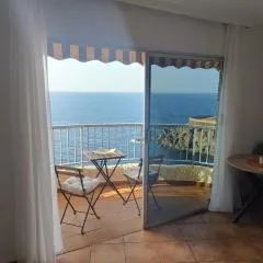 The sea balcony