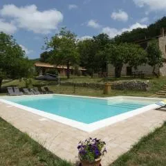 SCAPPO IN UMBRIA,Casale Vallenera