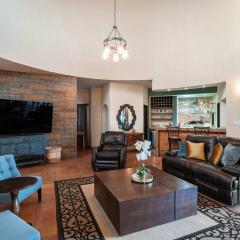 Elegant Hacienda Villa for 20, Ocean Views, Pool