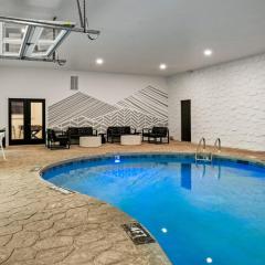 Three Firefly Mountain Suites by AvantStay Sleeps 18 Indoor Pool Game Room and Firepits