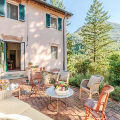 Farmhouse in Tuscany near Lucca & Beaches