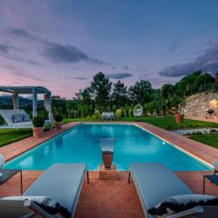 Villa in Lucca with Pool and Scenic Views