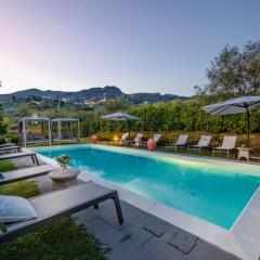 Apartment in Tuscany with Stunning Views