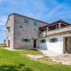 Nice Home In Pazin With Wifi