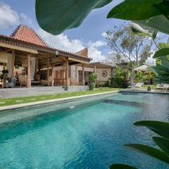 Villa Naga - Spacious luxury 4bdrs villa - central Bingin