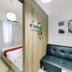 1BR Condotel with Balcony at FAME Residences #FM07-1