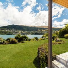 Lakefront Cottage