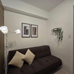 1BR Condotel with Balcony at FAME Residences #FM14-1