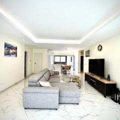 Relax and Stay in Praia Spacious 3bdr Apartment