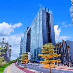 Kuanrong Suites Hotel Panyu Changlong South Village Wanbo Subway Station