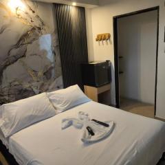 Hotel Centrica Del Palo 45