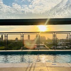 Apartamento en edificio nuevo con wifi y piscina