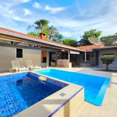 Casa Ampla Área de Lazer prox Centro e Cataratas