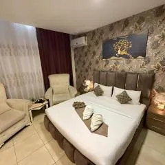 Ryan Hotel Suites