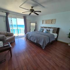 SeaScape Retreat - 2 Bedroom Beachfront near Ocho Rios and Airport