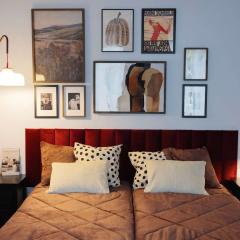 Premium 2-Level apartment on Rhine, Great Location