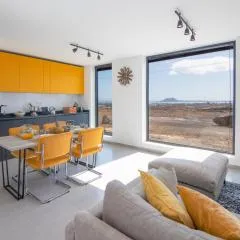 Cascasas the Yellow Apartment