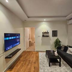 شقة توفر نظافة وإقامة مريحة