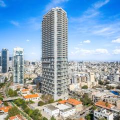 Neve Tzedek Tower 2BR Loft with Sea view Balcony, Parking, and Pool