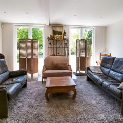 Spacious Forest Retreat, cleaning included