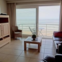 Apartment in Nieuwpoort with Sea Views