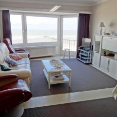 Apartment in Nieuwpoort by the Beach
