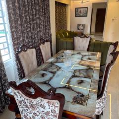 Raaj-hans Guest House