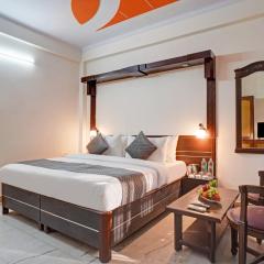 Hotel Vasundhara Grand - Near EDM Mall