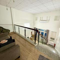 2 floors -2 sleeps - full furniture