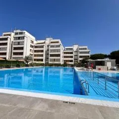 Complesso Mosaico NON FORNISCE PRESTAZIONI DI CARATTERE ALBERGHIERO, appartamenti arredati come da foto, Per il Check in Agenzia Ferro Viale Francesco Petrarca 391 lido Adriano Ra