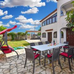 Apartments and rooms Murage 2369