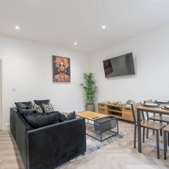 Luxury Stay by City Centre Etihad and COOP Live