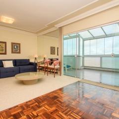 Cobertura Luxuosa na Av. Atlântica Bc GC4246