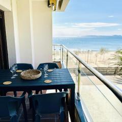 HORT DE MAR A. Apartamento frente al mar con terraza y parking privado. - ES-258-37