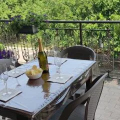 Alby's apartment, nella Motor Valley con parcheggio privato