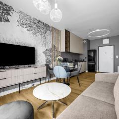 Ochota Apt - Parking, Balcony, AC - by Rentujemy