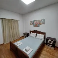 Spacious Apartment 2 minutes from Omonoia Metro