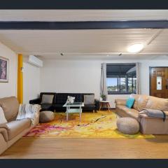 Spacious Home Lakes Entrance