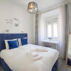 New 3 bedroom flat with river on sight @Alameda