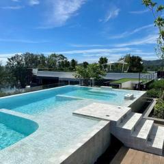 Laguna Skypark cosy apartment golf view