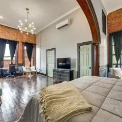 Explore Downtown Marshall Historic Studio Getaway