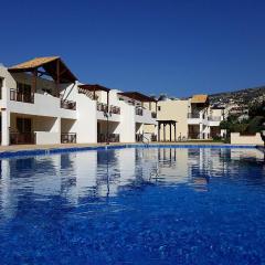 Top floor, 2 bedroom apartment Vanessa D204, FREE WIFI, village view