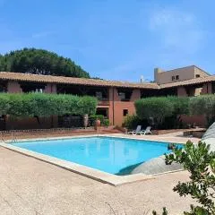 Superbe appart au golf de St Cyprien Piscine