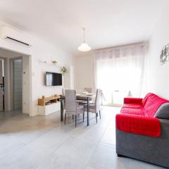 GuestHost - Lovely Flat - Steps from the Sea!