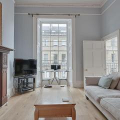 FFF Bright & Central & Elegant 1 Bed Home in Bath