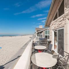 7Br Beachfront Retreatstunning Ocean Views & Walkable Fun By Beachview Rentals