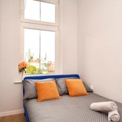 MMRent Umbrella Room